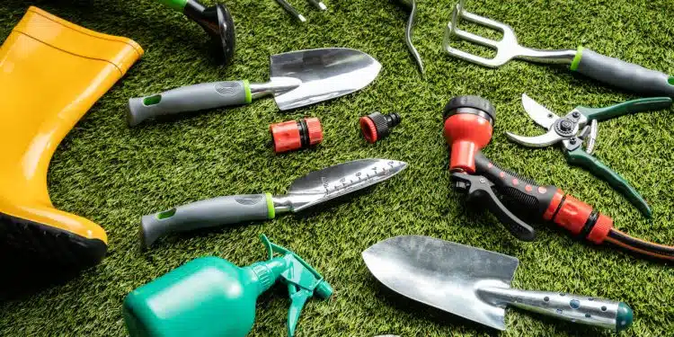 outils indispensables pour le jardinage